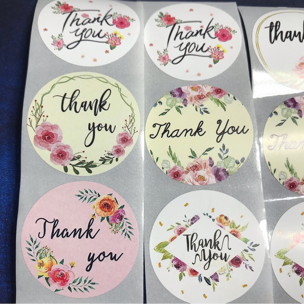 200 thank you stickers 8 designs size 1.5 - Picture 3 of 5